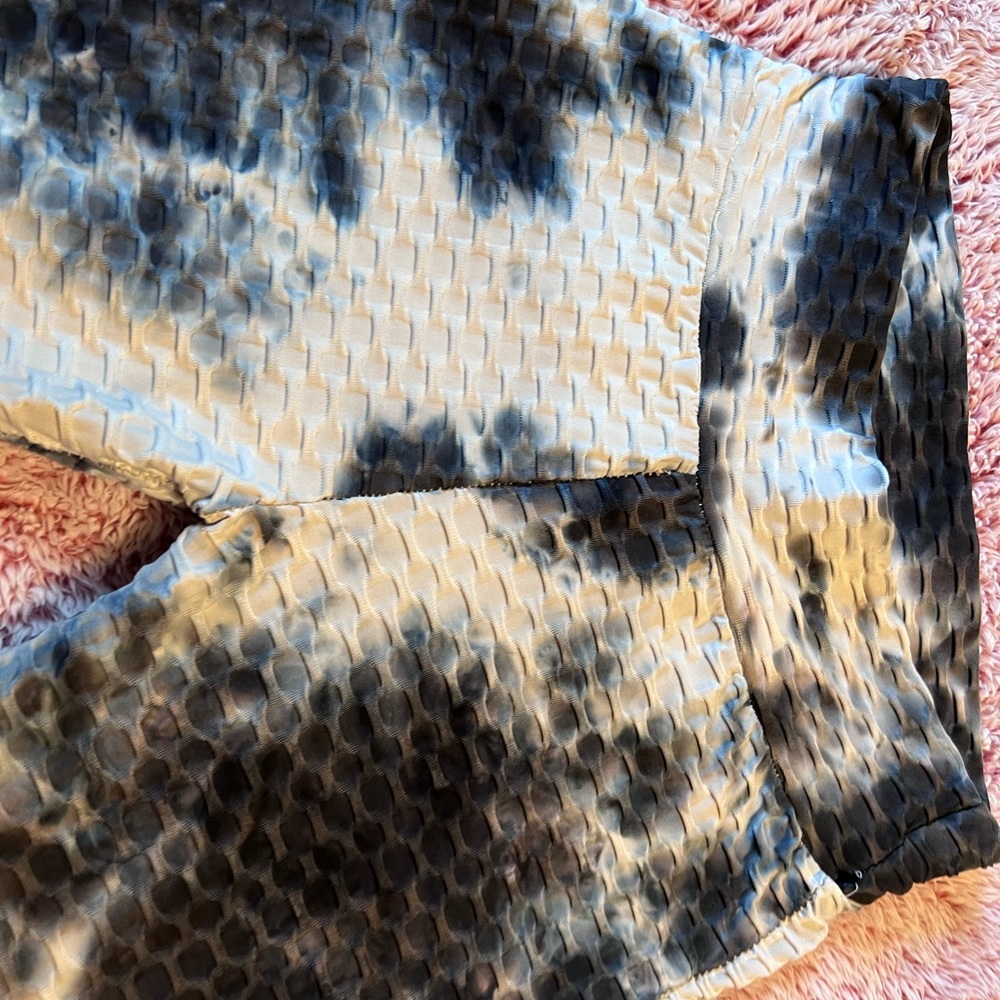 butt scrunch tie dye leggings